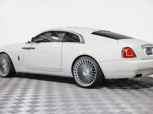 Used 2014 Rolls-Royce Wraith RWD image 16