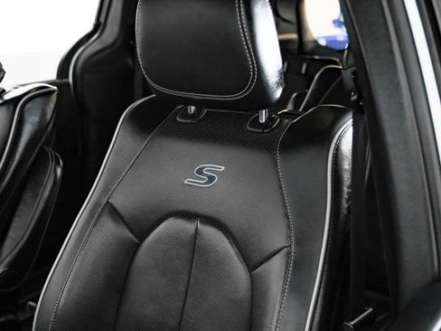 Used 2019 Chrysler Pacifica Limited w/ Advanced Safetytec Group image 35