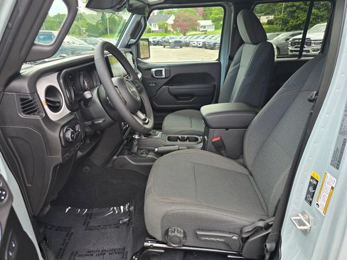 New 2026 Jeep Wrangler Unlimited Sport AWD/4WD image 4