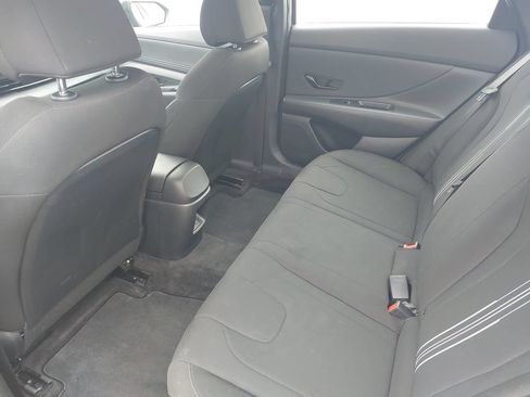Used 2025 Hyundai Elantra Sport FWD image 33