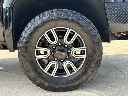Certified 2022 GMC Sierra 2500 AT4 AWD/4WD image 13