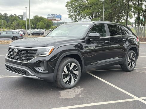 New 2026 Volkswagen Atlas Cross Sport SE FWD image 3