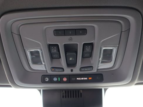 New 2026 Chevrolet Silverado 1500 RST w/ Convenience Package II AWD/4WD image 19