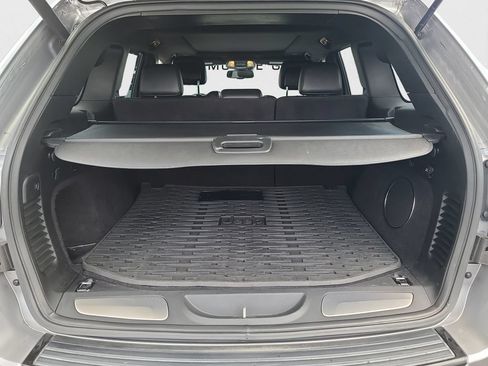 Used 2015 Jeep Grand Cherokee SRT w/ Trailer Tow Group IV AWD/4WD image 13