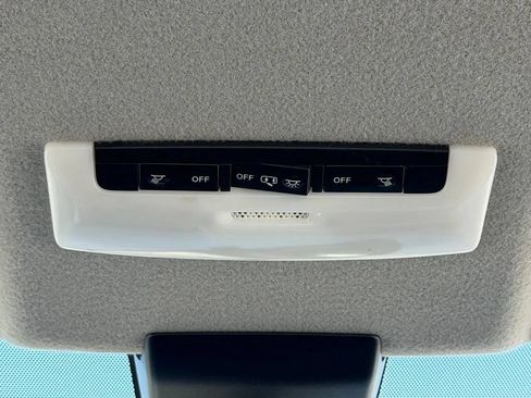 Used 2023 Nissan Kicks SV FWD image 21
