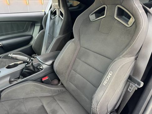 Used 2017 Ford Mustang Shelby GT350 w/ Electronics Package RWD image 17