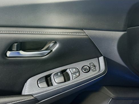 Used 2024 Nissan Sentra SV image 15