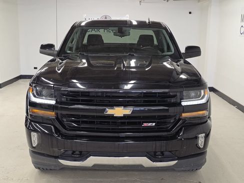 Used 2017 Chevrolet Silverado 1500 LT w/ All Star Edition AWD/4WD image 2