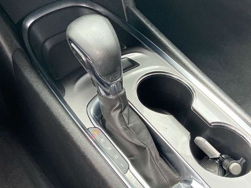 Used 2023 Chevrolet Malibu LT FWD image 11