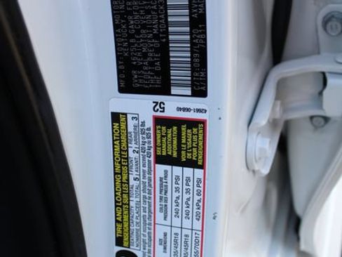 Certified 2025 Toyota Camry XLE FWD image 54