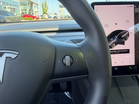 Used 2021 Tesla Model 3 Long Range AWD/4WD image 14
