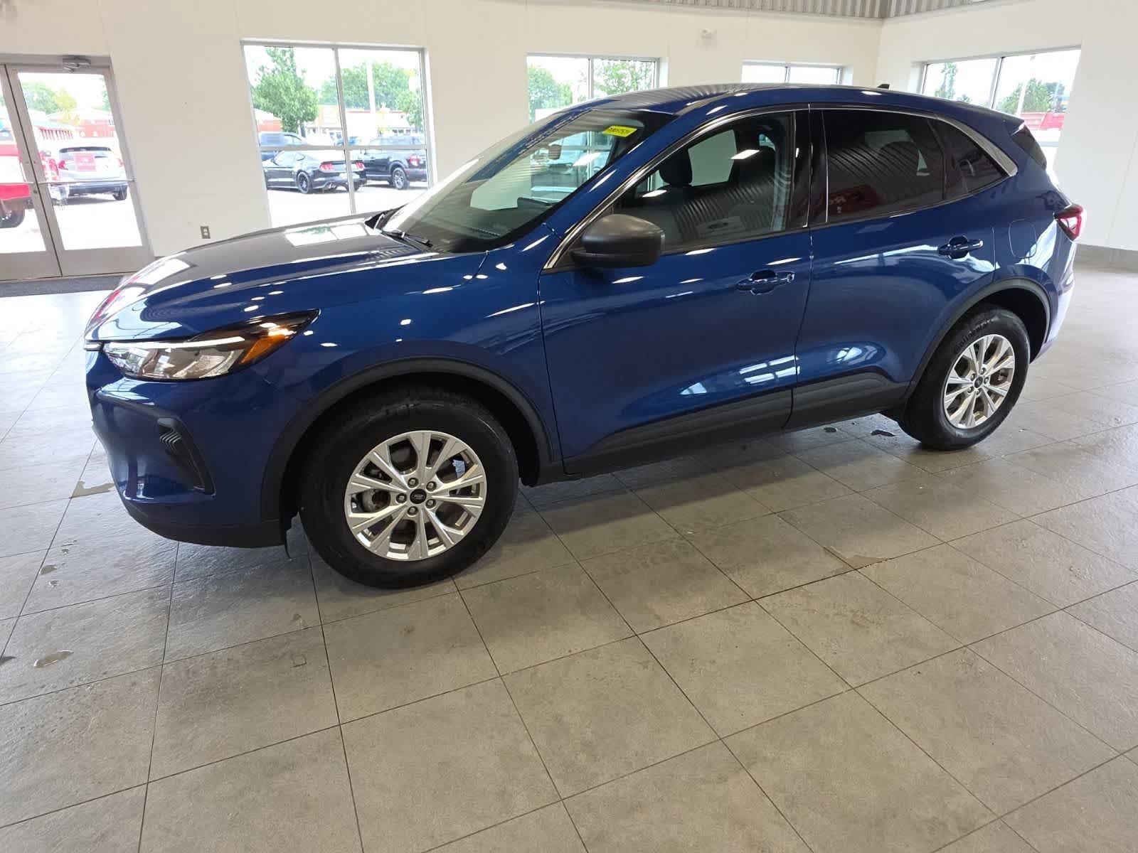 Used 2023 Ford Escape Active w/ Tech Pack #1 AWD/4WD image 13
