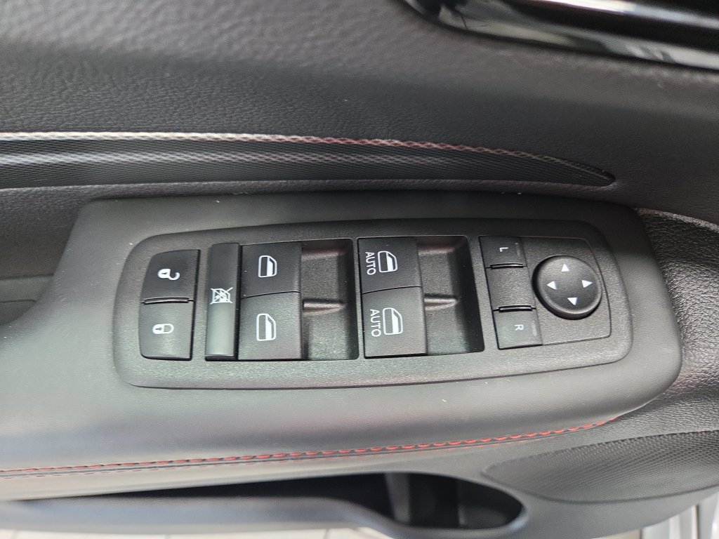 Used 2023 Dodge Durango R/T RWD image 35
