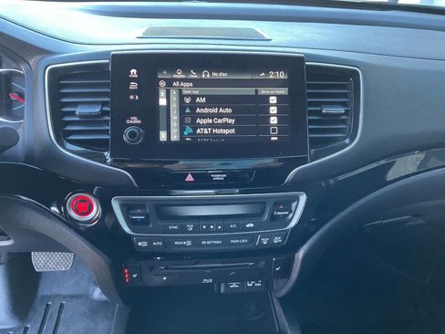 Used 2020 Honda Pilot Touring image 24