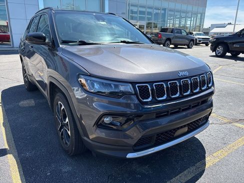 Used 2024 Jeep Compass Limited AWD/4WD image 1