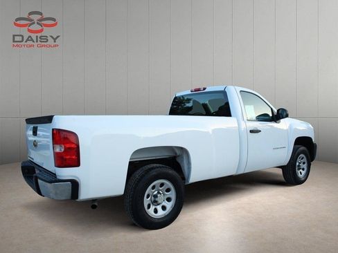 Used 2013 Chevrolet Silverado 1500 W/T RWD image 5