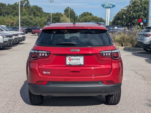 New 2026 Jeep Compass Latitude AWD/4WD image 4