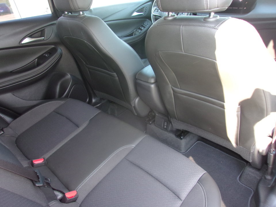 Used 2024 Buick Encore GX Preferred FWD image 14