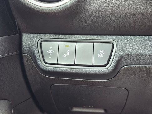 Used 2022 Kia Forte GT-Line w/ GT-Line Technology Package FWD image 17