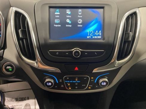 Used 2018 Chevrolet Equinox LT AWD/4WD image 17