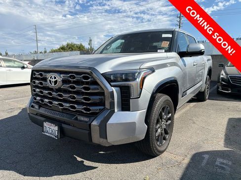 Used 2023 Toyota Tundra Platinum AWD/4WD image 3