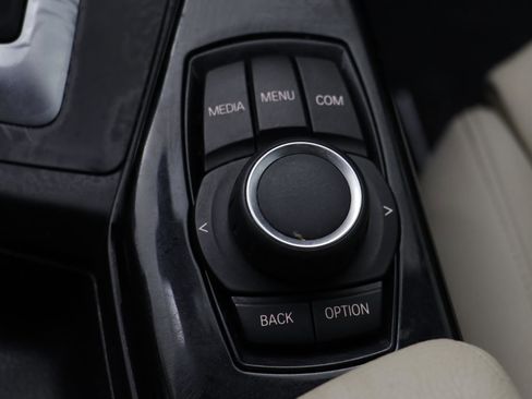 Used 2020 BMW 230i xDrive Convertible w/ Convenience Package image 12