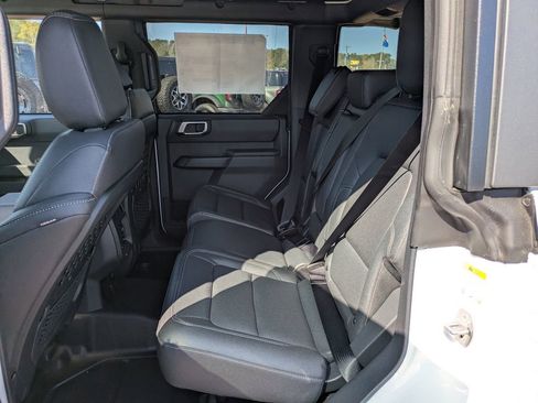 New 2026 Ford Bronco Big Bend w/ Black Diamond Package image 9