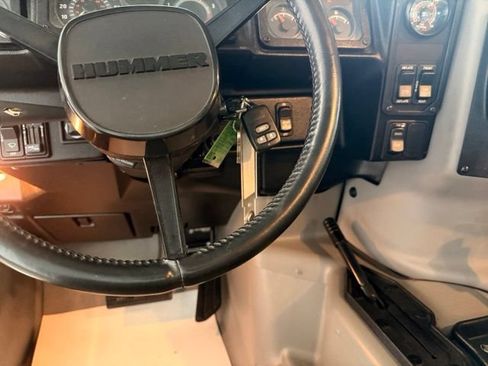 Used 2003 HUMMER H1 4-Door Wagon AWD/4WD image 18