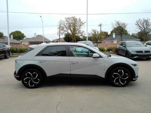 Used 2023 Hyundai Ioniq 5 SEL w/ Cargo Package image 5