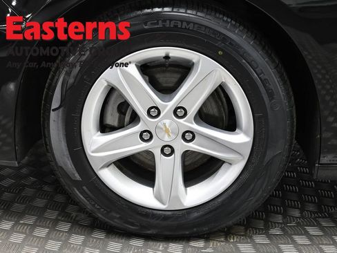 Used 2024 Chevrolet Malibu LT image 32