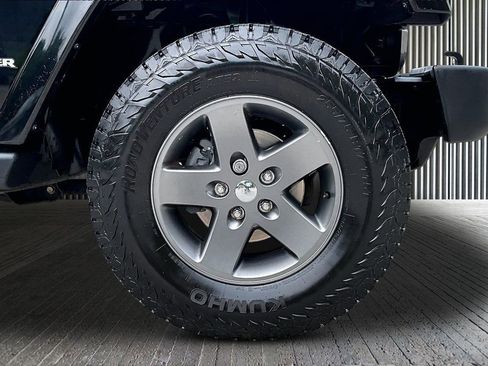 Used 2015 Jeep Wrangler Sport AWD/4WD image 10