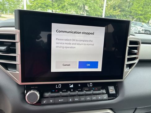 New 2026 Toyota Tundra Limited AWD/4WD image 25