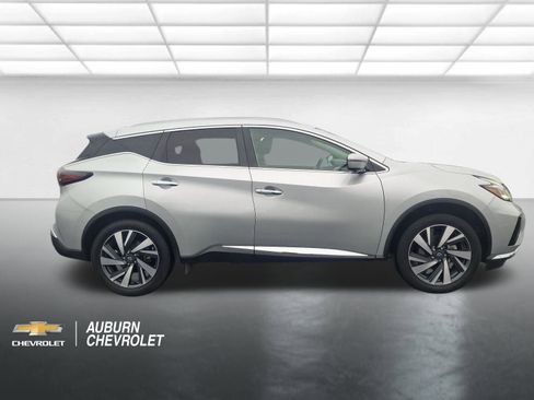 Used 2023 Nissan Murano SL FWD image 2