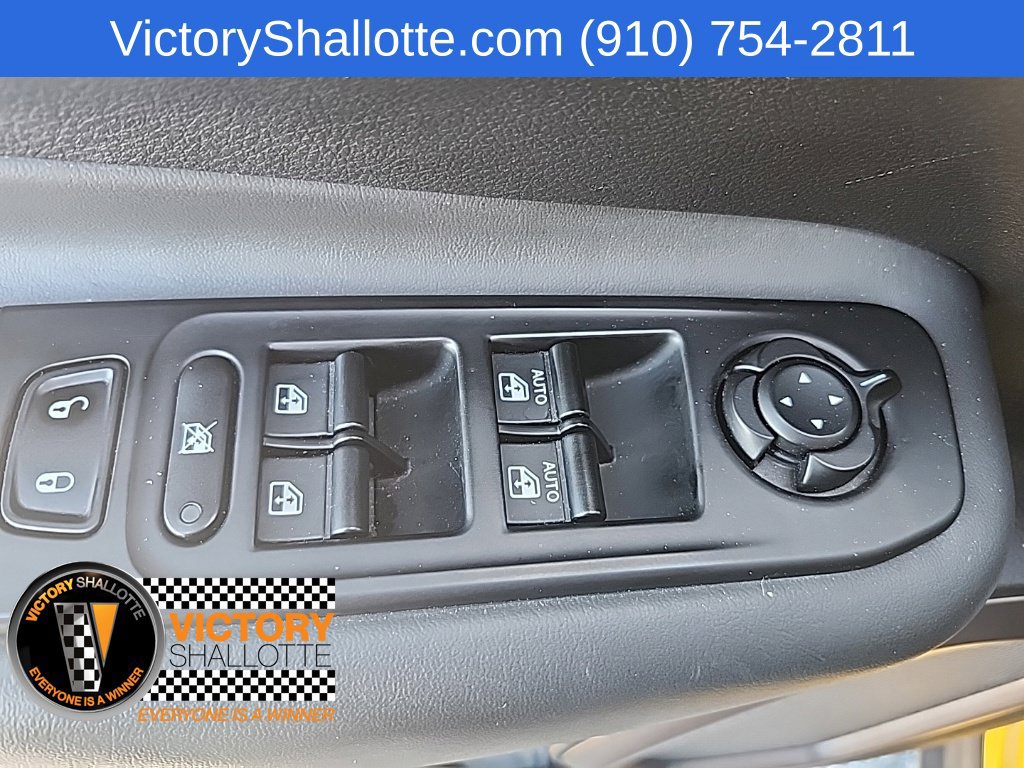 Certified 2023 Jeep Renegade Latitude AWD/4WD image 18