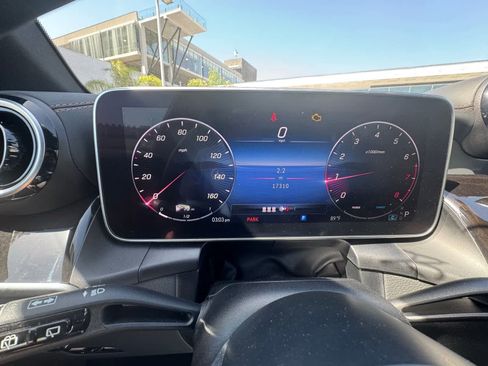 Used 2024 Mercedes-Benz GLC 300 w/ AMG Line image 8