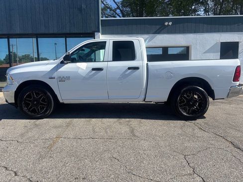 Used 2022 RAM 1500 Classic SLT w/ Trailer Tow Group AWD/4WD image 11