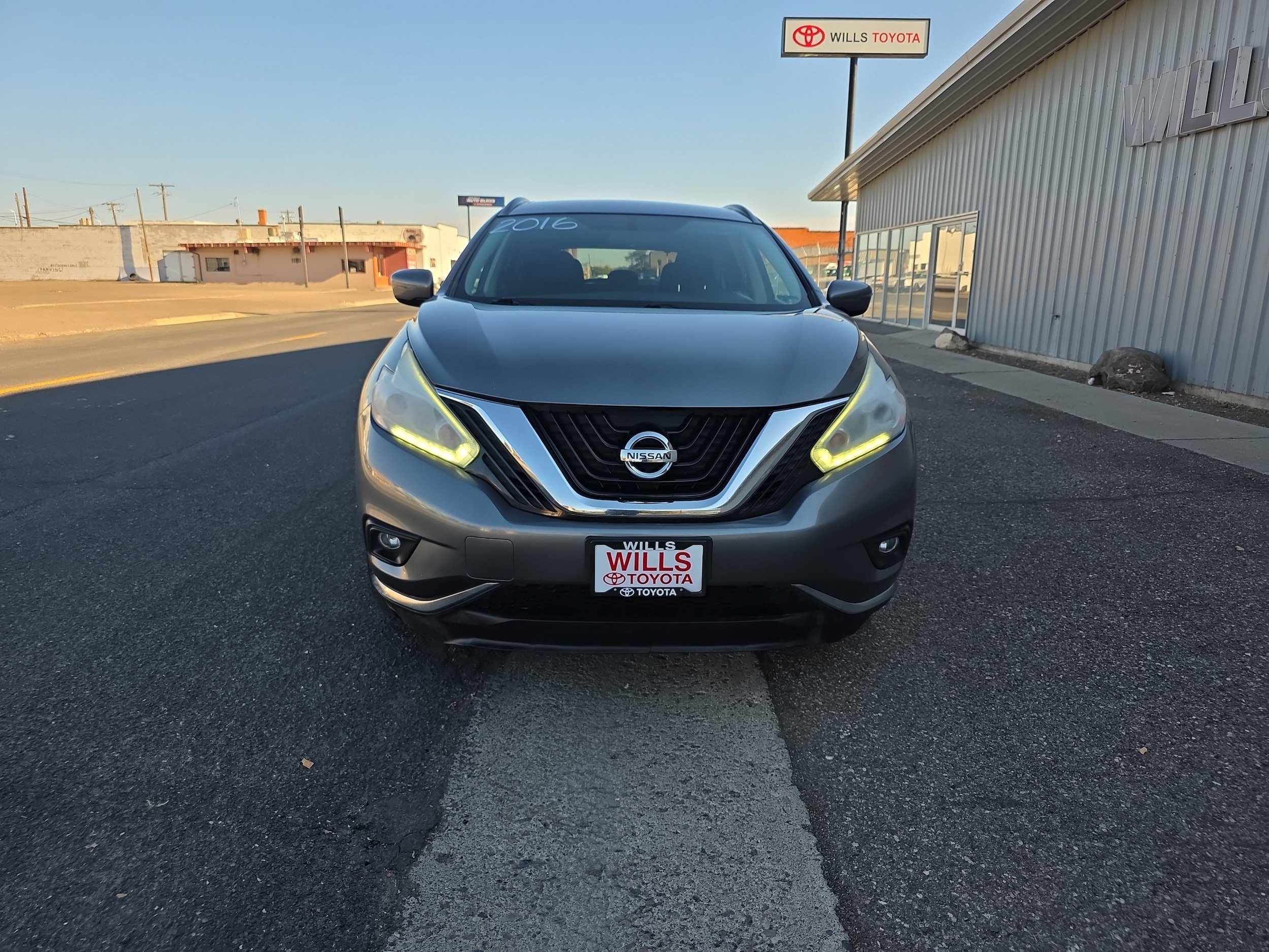 Used 2016 Nissan Murano SV AWD/4WD image 4