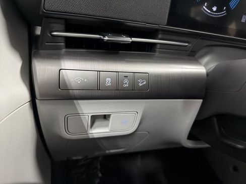 Used 2026 Hyundai Kona SE FWD image 26