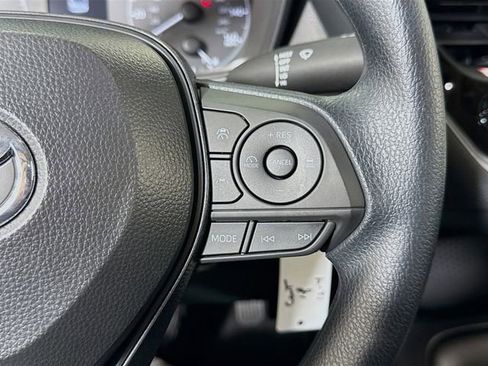 Certified 2025 Toyota Corolla LE image 14