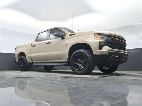 Used 2022 Chevrolet Silverado 1500 Custom Trail Boss w/ LPO, Dark Essentials Package AWD/4WD image 33