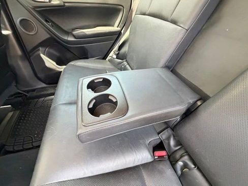 Used 2017 Subaru Forester 2.5i Limited image 18