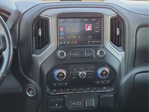 Used 2021 GMC Sierra 3500 Denali w/ Denali Ultimate Package image 10