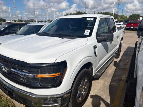 Used 2025 Ford F150 XLT w/ Equipment Group 301A Standard AWD/4WD image 3