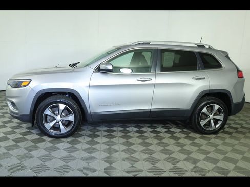 Used 2020 Jeep Cherokee Limited AWD/4WD image 17