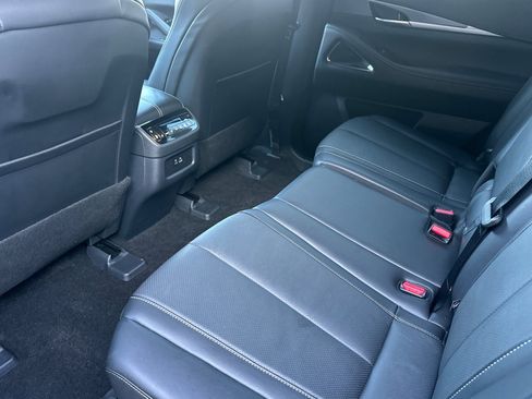 Certified 2025 INFINITI QX60 Luxe w/ Black Edition image 15