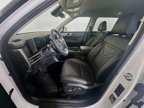 Used 2025 Hyundai Santa Fe SEL image 13