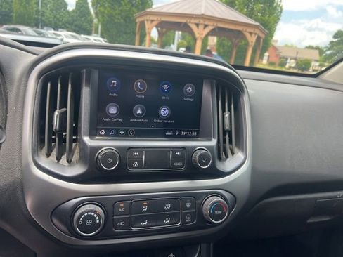 Used 2022 Chevrolet Colorado LT w/ Redline Special Edition RWD image 18