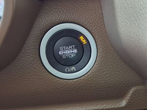 Used 2020 RAM 1500 Laramie AWD/4WD image 26