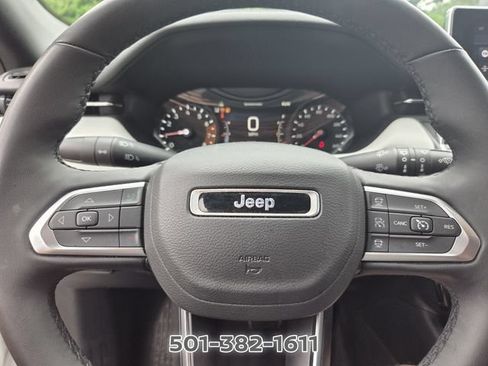 Used 2025 Jeep Compass Limited AWD/4WD image 25