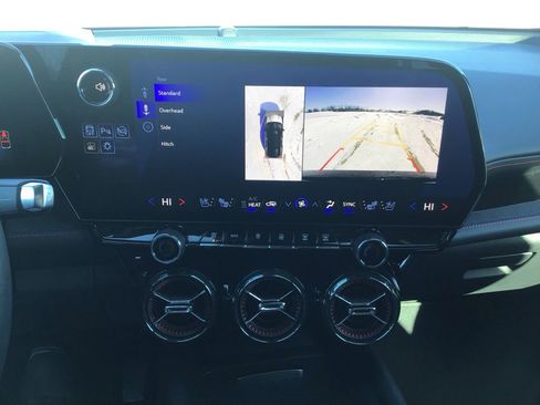 Used 2024 Chevrolet Blazer EV RS image 38